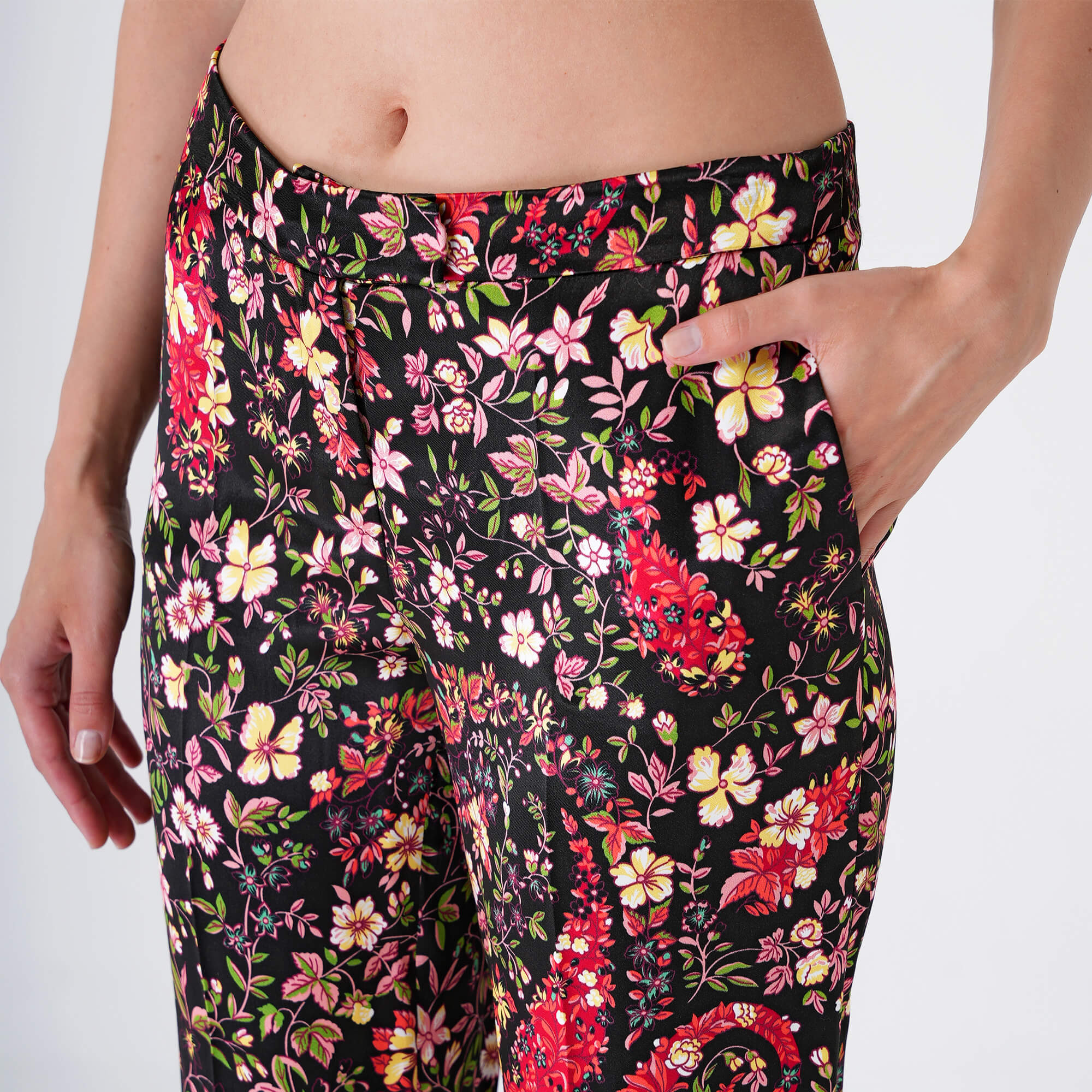 Etro - Black&Multicolor Floral Print Silk Pants